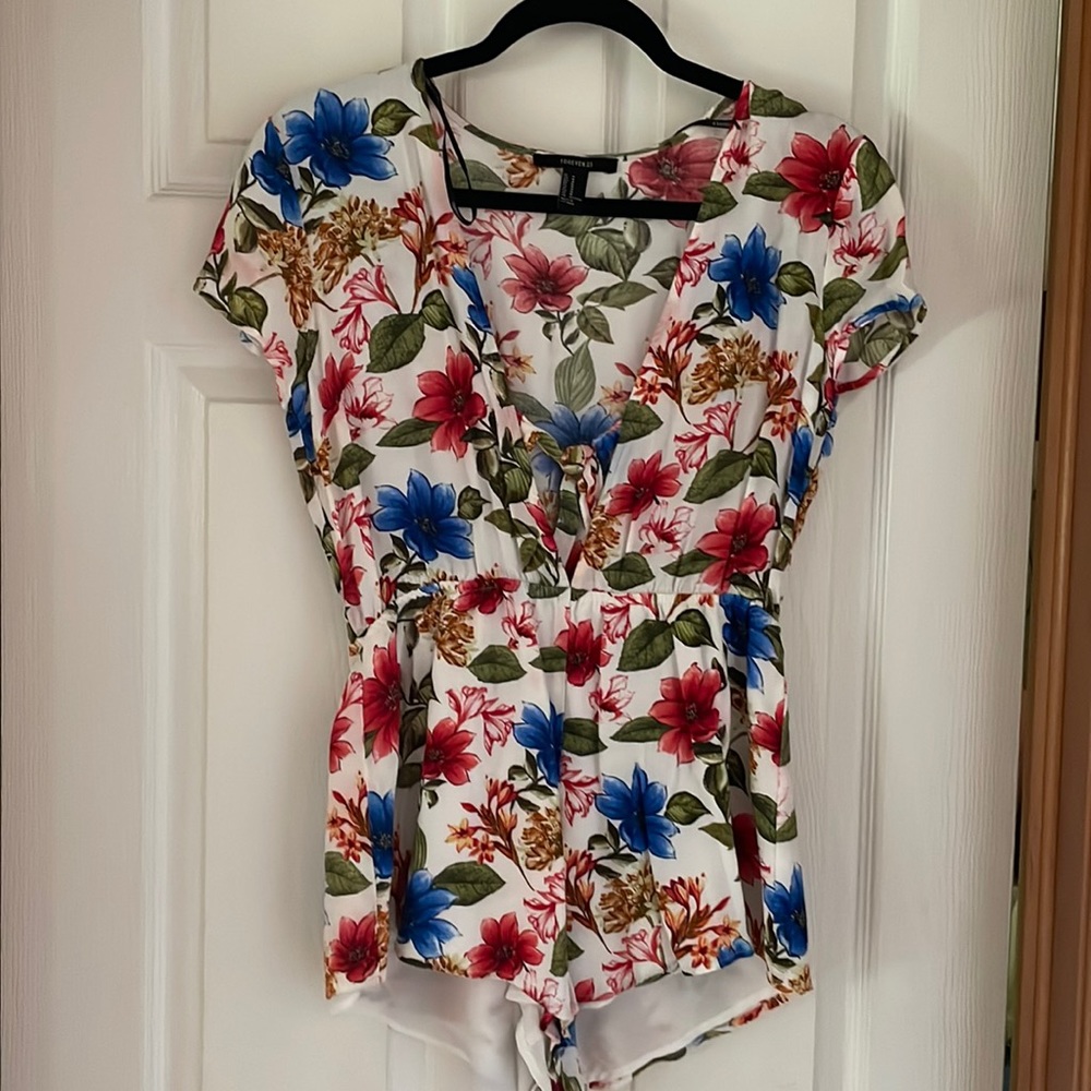 Forever21 flower dressy jumpsuit , women’s sizes med